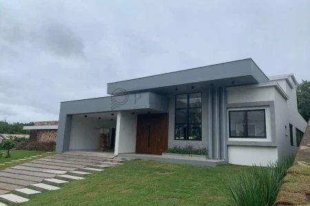 Casa à venda com 3 quartos, 272m² no Espelho Das Águas em Chapecó - Foto 1