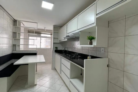 Apartamento para alugar com 2 quartos, 76m² no Centro em Chapecó - Foto 2