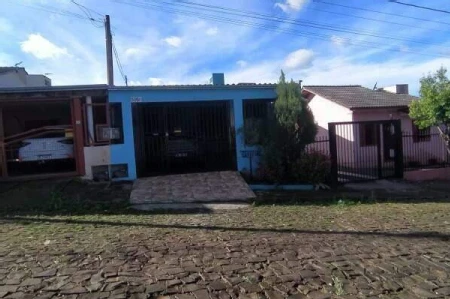 Casa à venda com 2 quartos, 84m² no Efapi em Chapecó - Foto 1