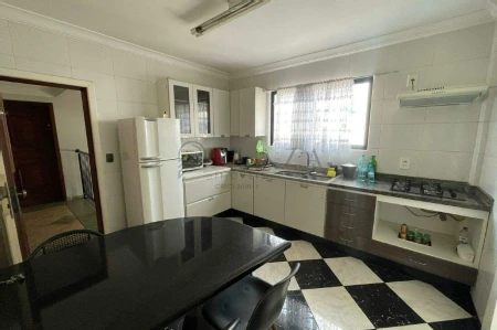 Apartamento para alugar com 2 quartos, 130m² no Centro em Chapecó - Foto 4