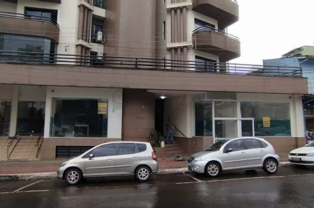 Sala Comercial para alugar com 300m² no Centro em Chapecó - Foto 1