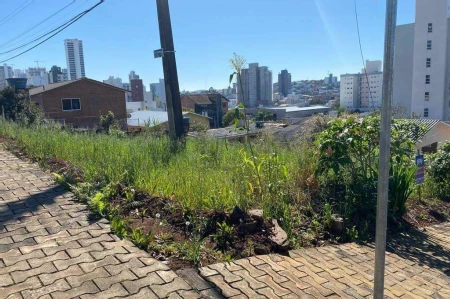 Terreno à venda com 450m² no Santa Maria em Chapecó - Foto 1