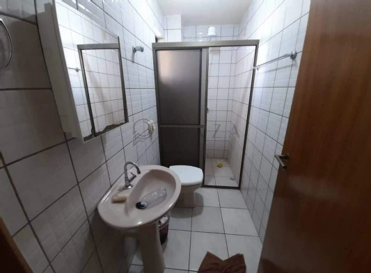 13768