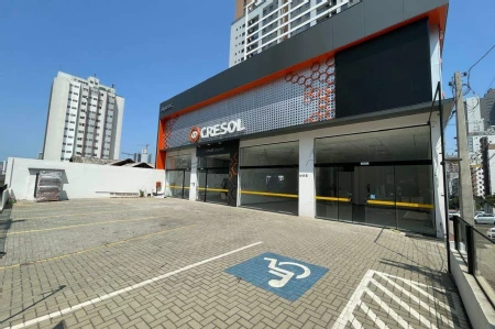 Sala Comercial para alugar com 120m² no Centro em Chapecó - Foto 1