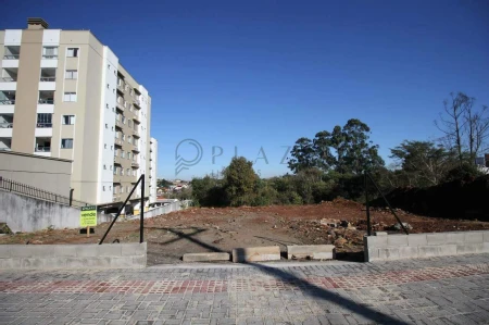 Terreno à venda com 1.350m² no Jardim Itália em Chapecó - Foto 1