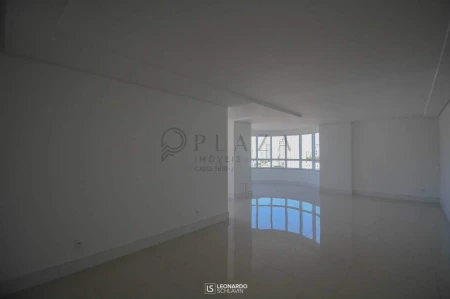 Apartamento à venda com 3 quartos, 235m² no Maria Goretti em Chapecó - Foto 3