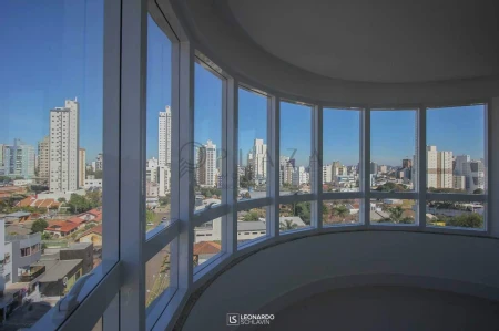 Apartamento à venda com 3 quartos, 235m² no Maria Goretti em Chapecó - Foto 7