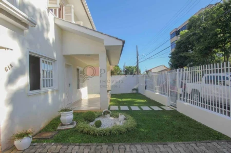 Casa à venda com 4 quartos, 175m² no Maria Goretti em Chapecó - Foto 1