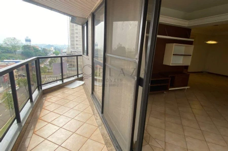 Apartamento para alugar com 4 quartos, 250m² no Centro em Chapecó - Foto 4