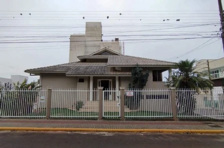 Casa para alugar com 3 quartos, 350m² no São Cristóvão em Chapecó - Foto 1