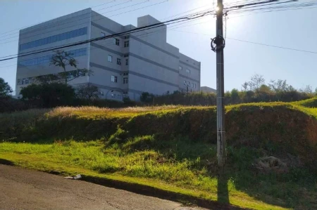 Terreno à venda com 830m² no Santa Maria em Chapecó - Foto 3