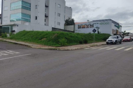 Terreno à venda com 382m² no Presidente Médici em Chapecó - Foto 1