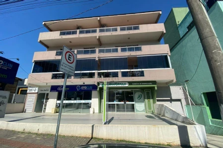 Apartamento para alugar com 2 quartos, 80m² no Centro em Chapecó - Foto 1