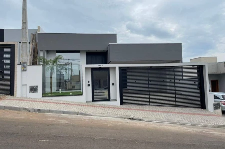 Casa à venda com 3 quartos, 141m² no Desbravador em Chapecó - Foto 1