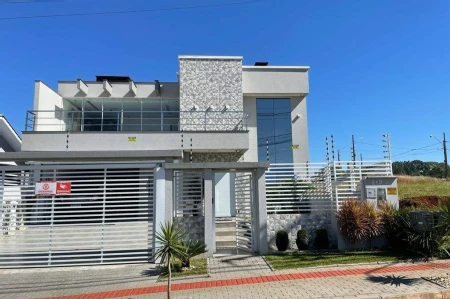 Casa para alugar com 3 quartos, 316m² no Desbravador em Chapecó - Foto 1