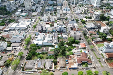 Terreno à venda com 1.161m² no Jardim Itália em Chapecó - Foto 3