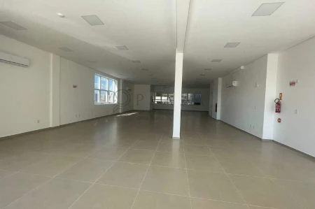 Sala Comercial para alugar com 200m² no Efapi em Chapecó - Foto 4