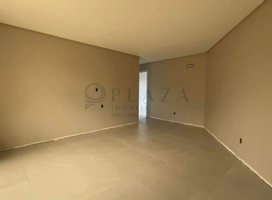 13652
