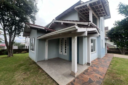 Casa para alugar com 3 quartos, 200m² no Jardim Itália em Chapecó - Foto 2
