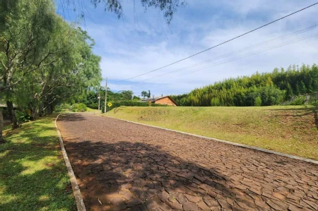 Terreno à venda com 1.000m² no Espelho Das Águas em Chapecó - Foto 1