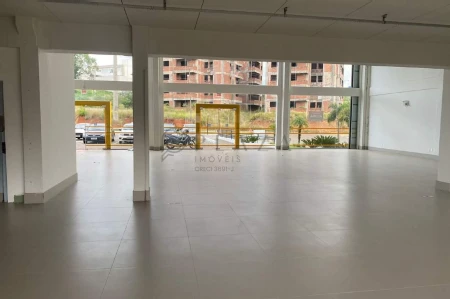 Sala Comercial para alugar com 950m² no Santa Maria em Chapecó - Foto 2