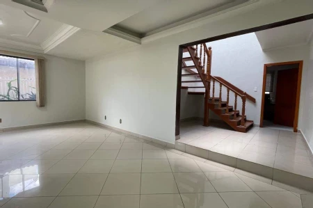 Casa para alugar com 4 quartos, 320m² no Santa Maria em Chapecó - Foto 4