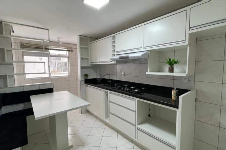 Apartamento para alugar com 2 quartos, 76m² no Centro em Chapecó - Foto 1