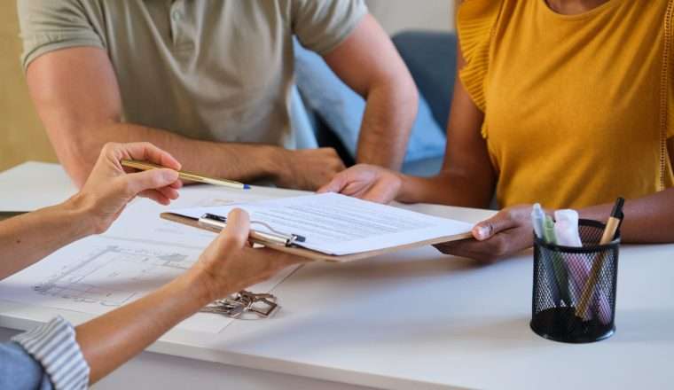 Consórcio ou financiamento: qual vale mais a pena na hora de comprar um imóvel? | Plaza Imóveis, Imobiliária em Chapecó, SC