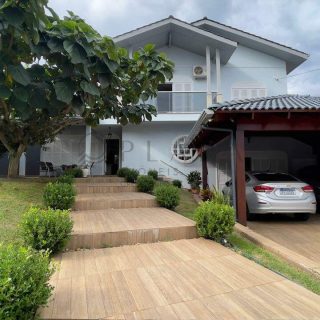 Casa para alugar com 4 quartos, 297m² no Maria Goretti em Chapecó – Foto 1