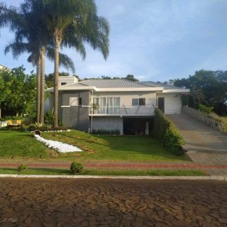 Casa à venda com 3 quartos, 256m² no Espelho Das Águas em Chapecó - Foto 1