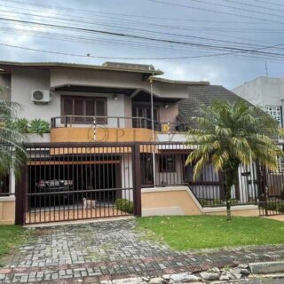 Casa para alugar com 4 quartos, 241m² no Maria Goretti em Chapecó – Foto 1