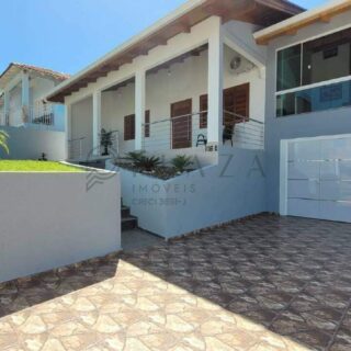 Casa à venda com 3 quartos, 160m² no Presidente Médici em Chapecó - Foto 1