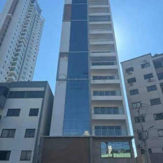 Apartamento à venda com 4 quartos, 232m² no Centro em Chapecó - Foto 1